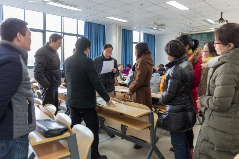 一堂“跟进式”教学化学示范课3-1.jpg