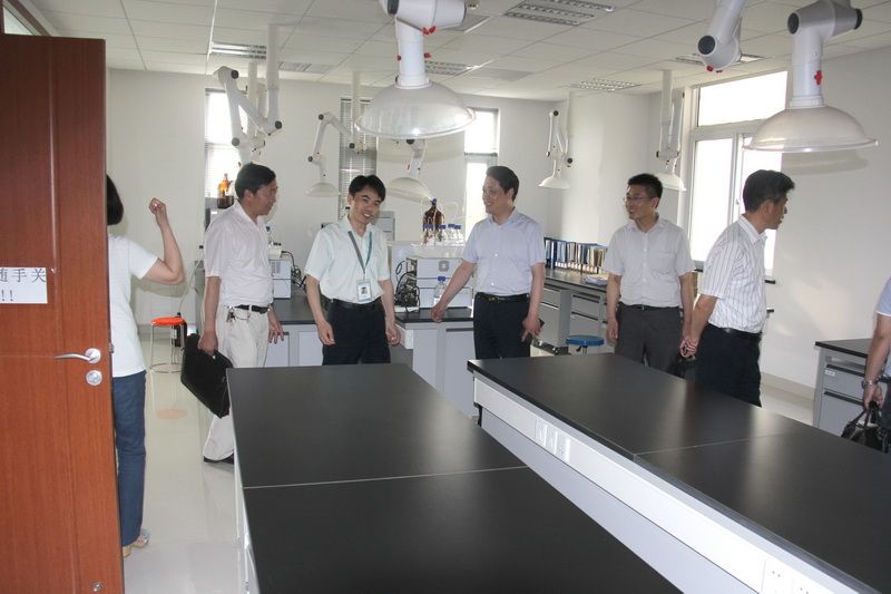 赴启东滨海园区开展“两学一做” 党员服务企业活动 (52)-1.jpg